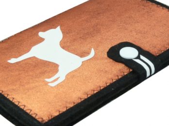 Chihuahua Hülle aus Filz mit goldenem Satin EU-Heimtierausweis für den Impfpass
