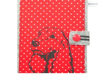 Cocker Spaniel Hundepass Hülle in rot mit weissen Punkten
