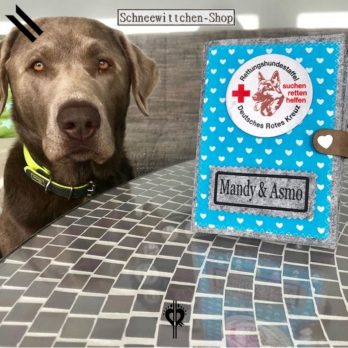 DRK Rettungshundestaffel XXL Hülle für das Dienstbuch und 3 EU-Heimtierausweise mit Herzchen in blau