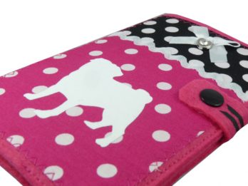 Mops Hundepass Hülle aus Filz EU-Heimtierausweis Hülle in Pink und schwarz