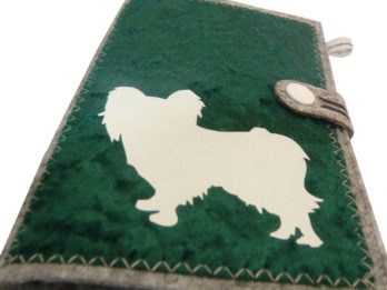 Papilion EU-Heimtierausweis, Hundepasshülle auf grünem Samt